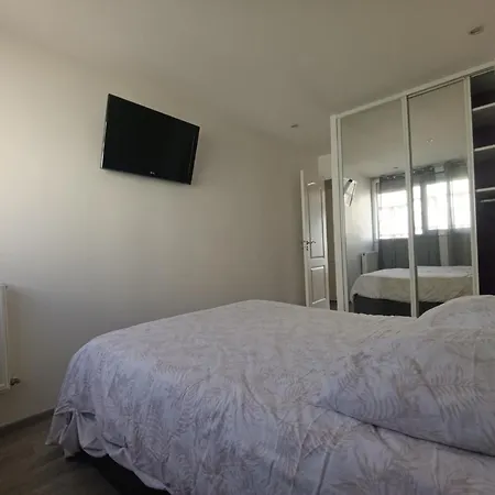 Apartment Le T4 De Julien Avec 6 Couchages Tarbes