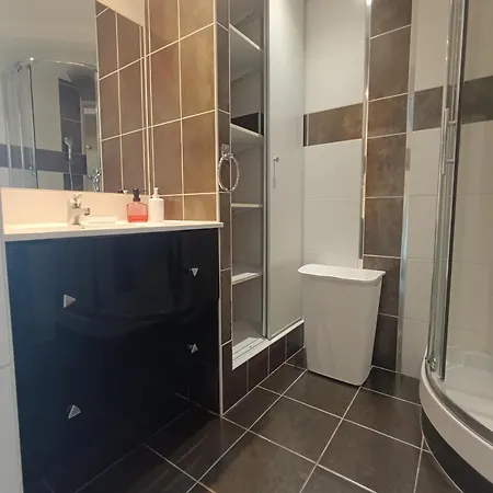Apartment Le T4 De Julien Avec 6 Couchages Tarbes